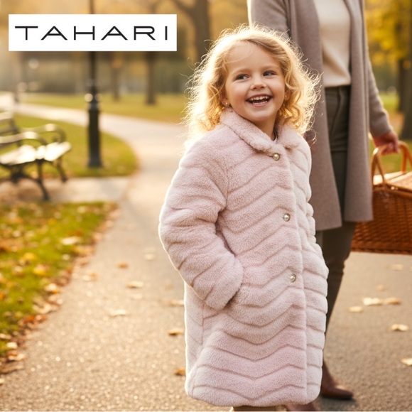 Tahari Girl Coat Pink Faux Fur Pearl Button Closure Collared Cute | Sz 5 (Girls) - Picture 1 of 12